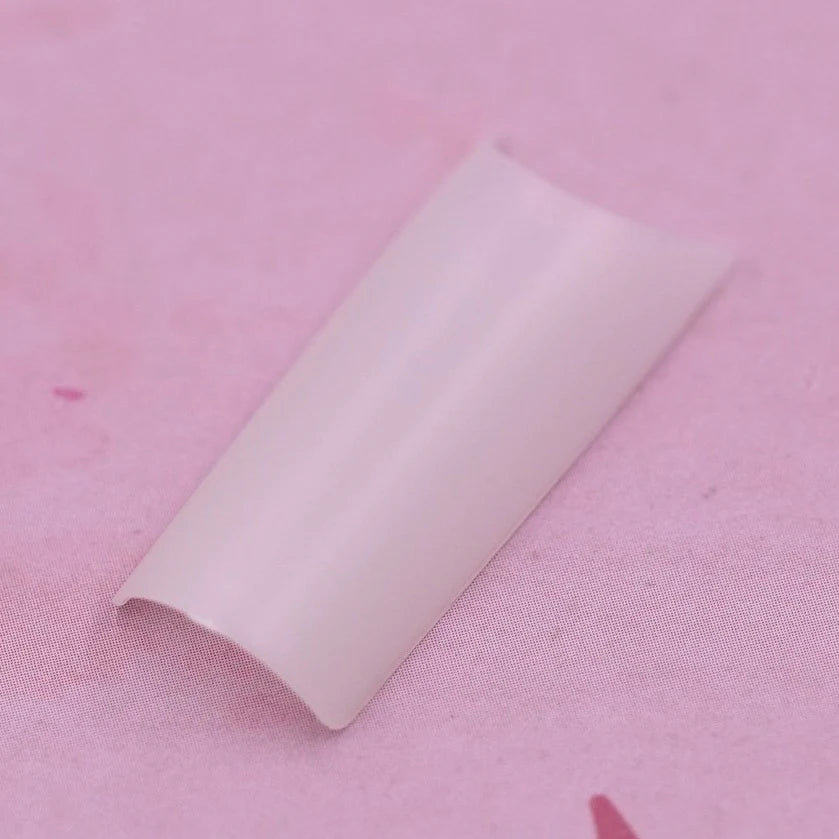 RED IGUANA Square Tips Milky